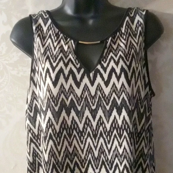 Unique Spectrum Sleeveless Tank Top L - Picture 2 of 8